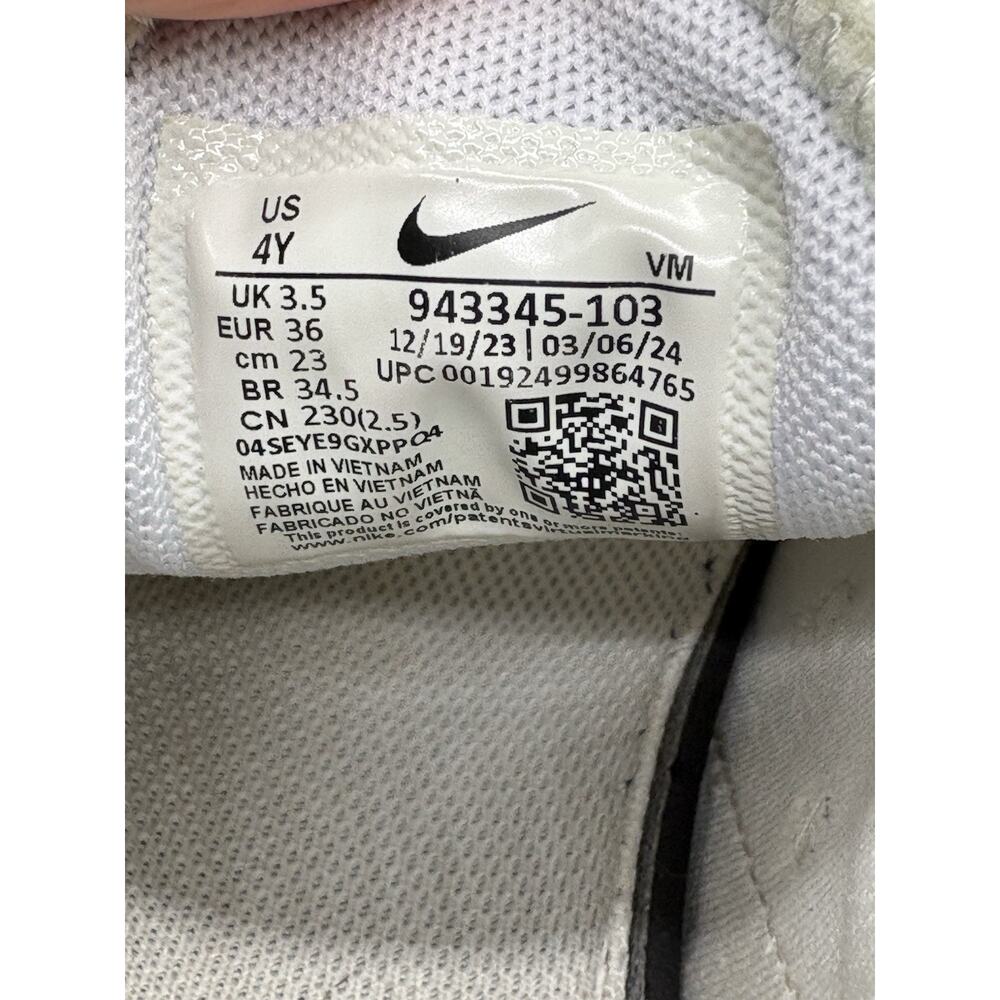 Nike Air Max 270 Shoes Youth Size 4Y White Triple White Mesh Sneakers 943345-103 - Picture 6 of 8